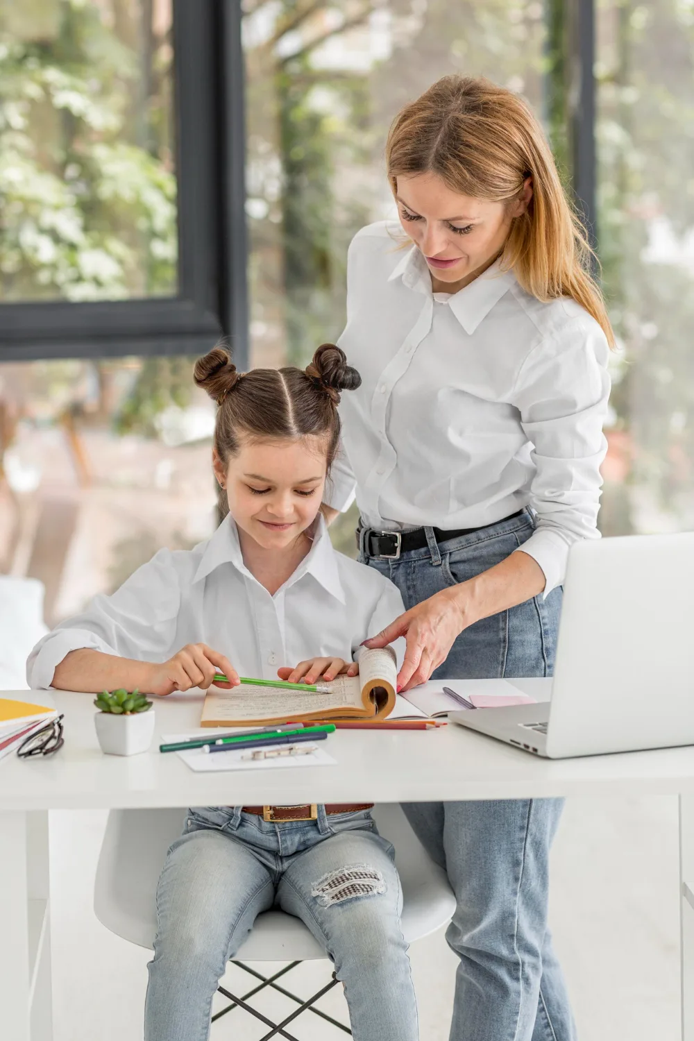ABA Therapy at Home 3 Advance Therapy – we are proud to be a leading provider of ABA therapy for children with autism in Ontario. Our expert team is dedicated to helping children develop essential life skills through personalized treatment plans.